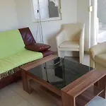 Nada דירה *