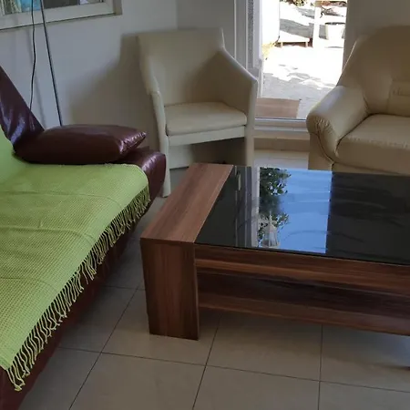 Nada 노비비노돌스키